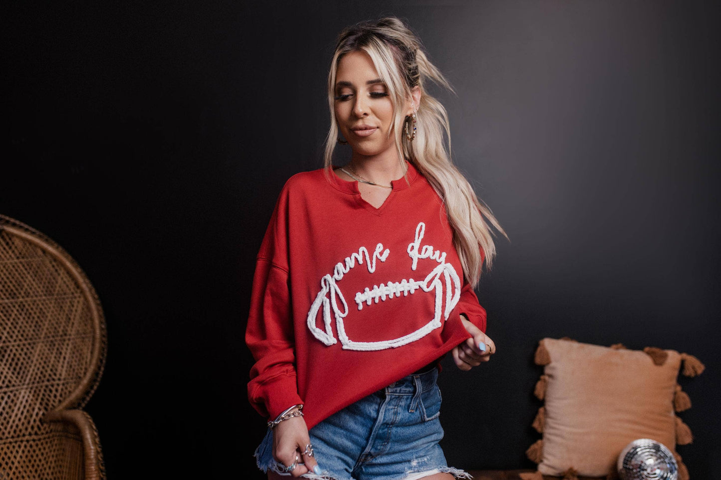 MK548 Game Day Rope Embroidery Crop Sweatshirt blk/wht
